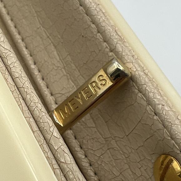 Vintage Meyers Cream Ivory Lucite Clutch Purse Gold Chain 9.25" 1970s - Picture 5 of 9